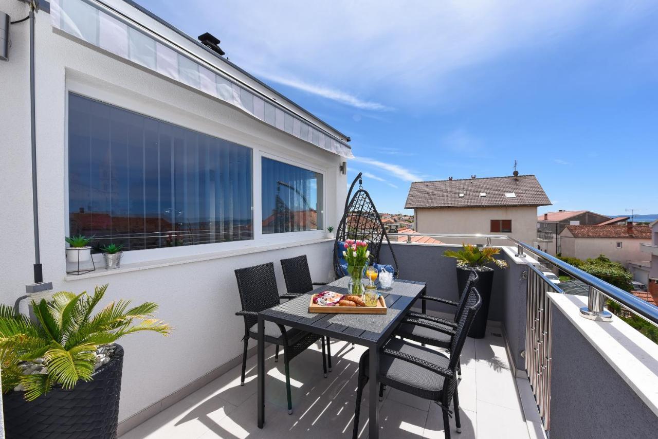 Guest house Deluxe Korina & Ramona 3*